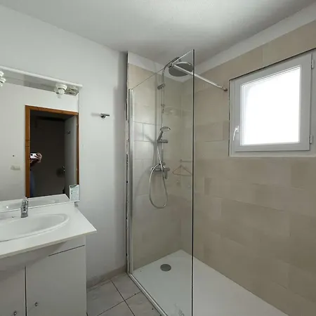 Maison Duplex Avec Clim, 2 Piscines, Terrasse, Parking, Animaux Admis - 8 Pers. - Fr-1-382-165 Salavas